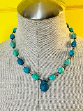 Turquoise Bead Necklace with Teardrop Pendant - Blue Green